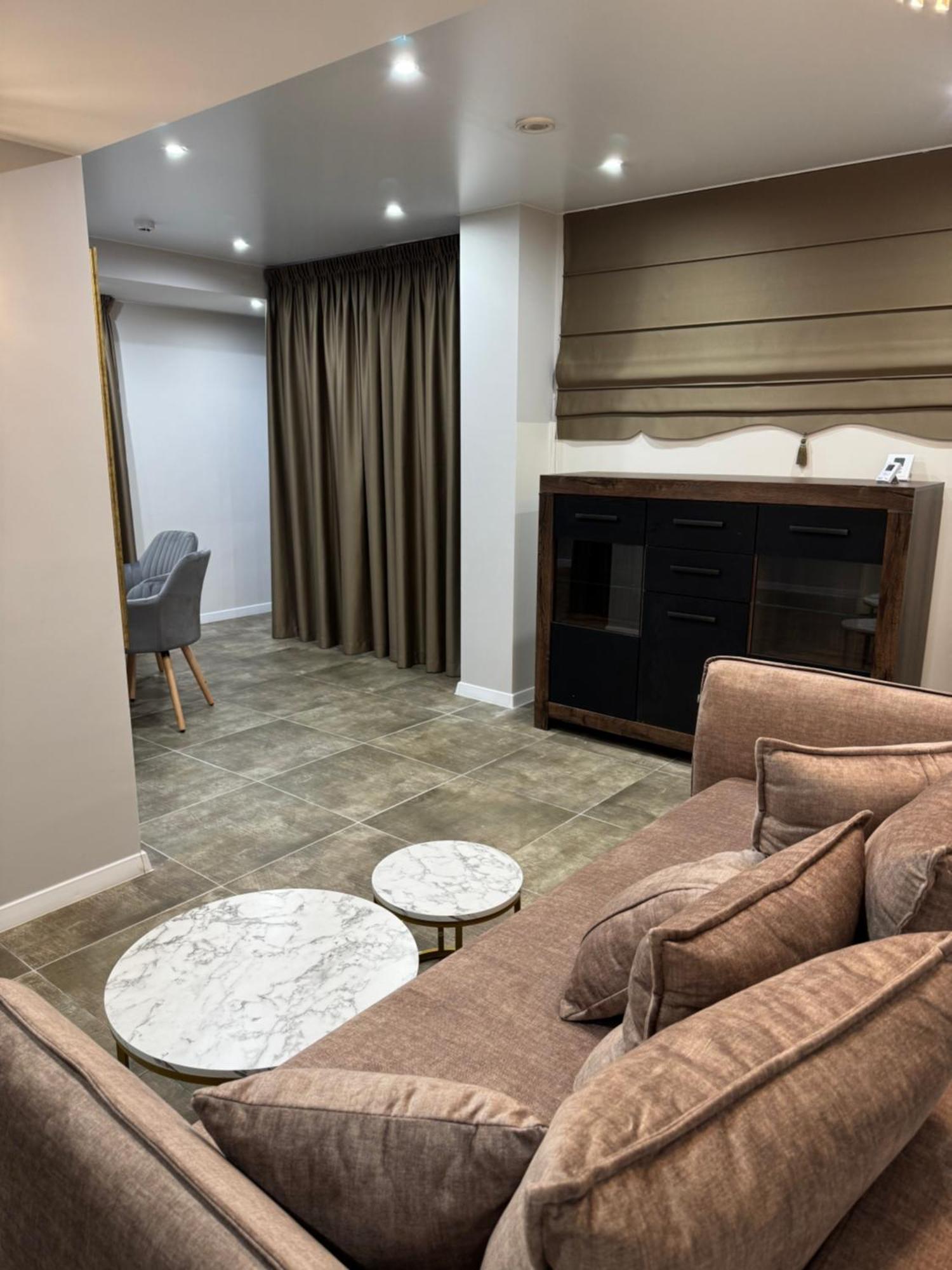 Dharma Stay Apartamentai Su Terasa Ir Vaizdu I Miesta Telsiai Bagian luar foto